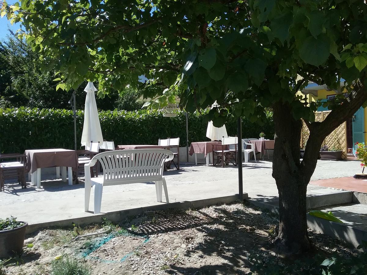 La Terrazza Del Barbaresco Bed and Breakfast Neviglie Εξωτερικό φωτογραφία