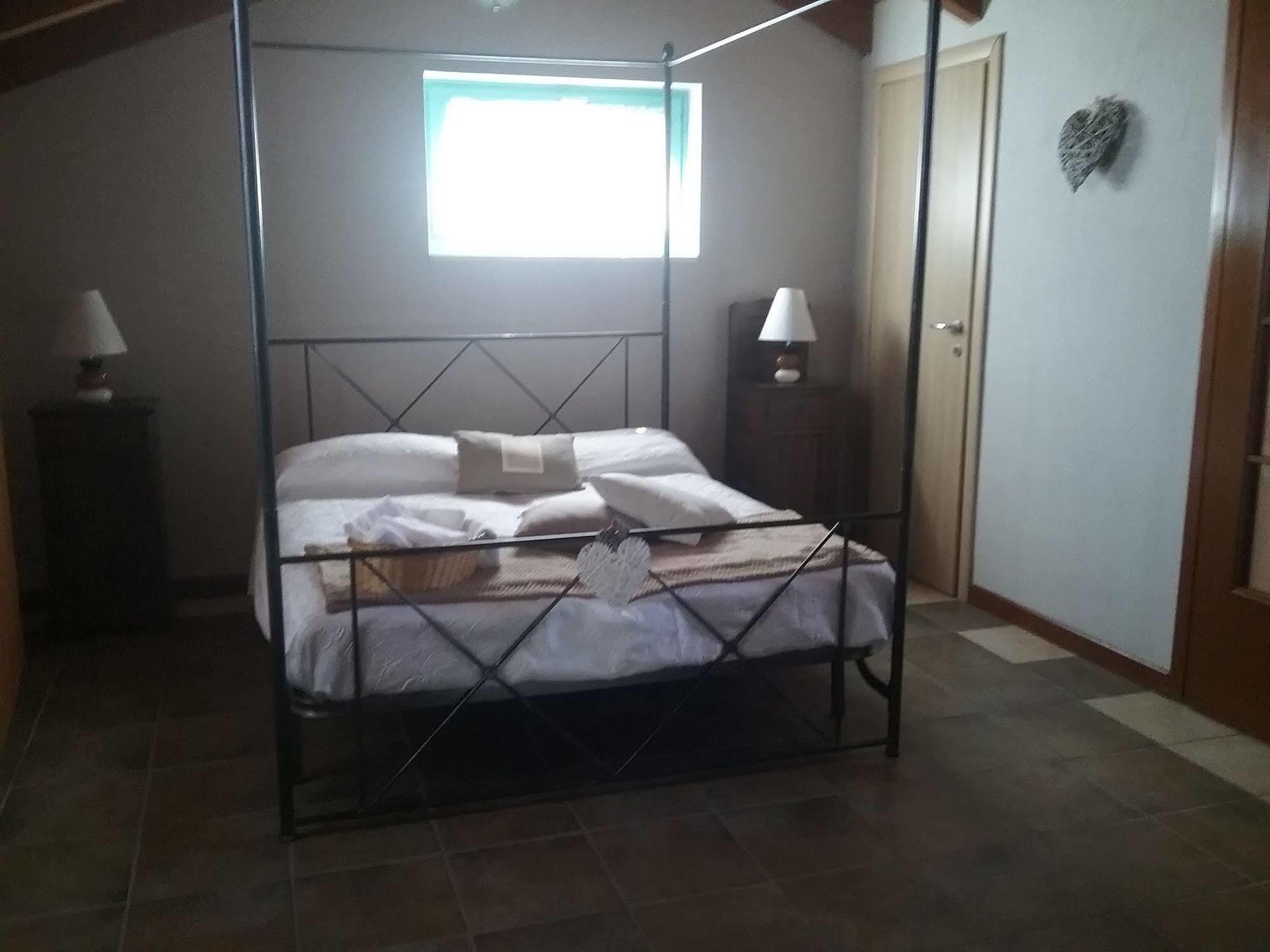 La Terrazza Del Barbaresco Bed and Breakfast Neviglie Εξωτερικό φωτογραφία