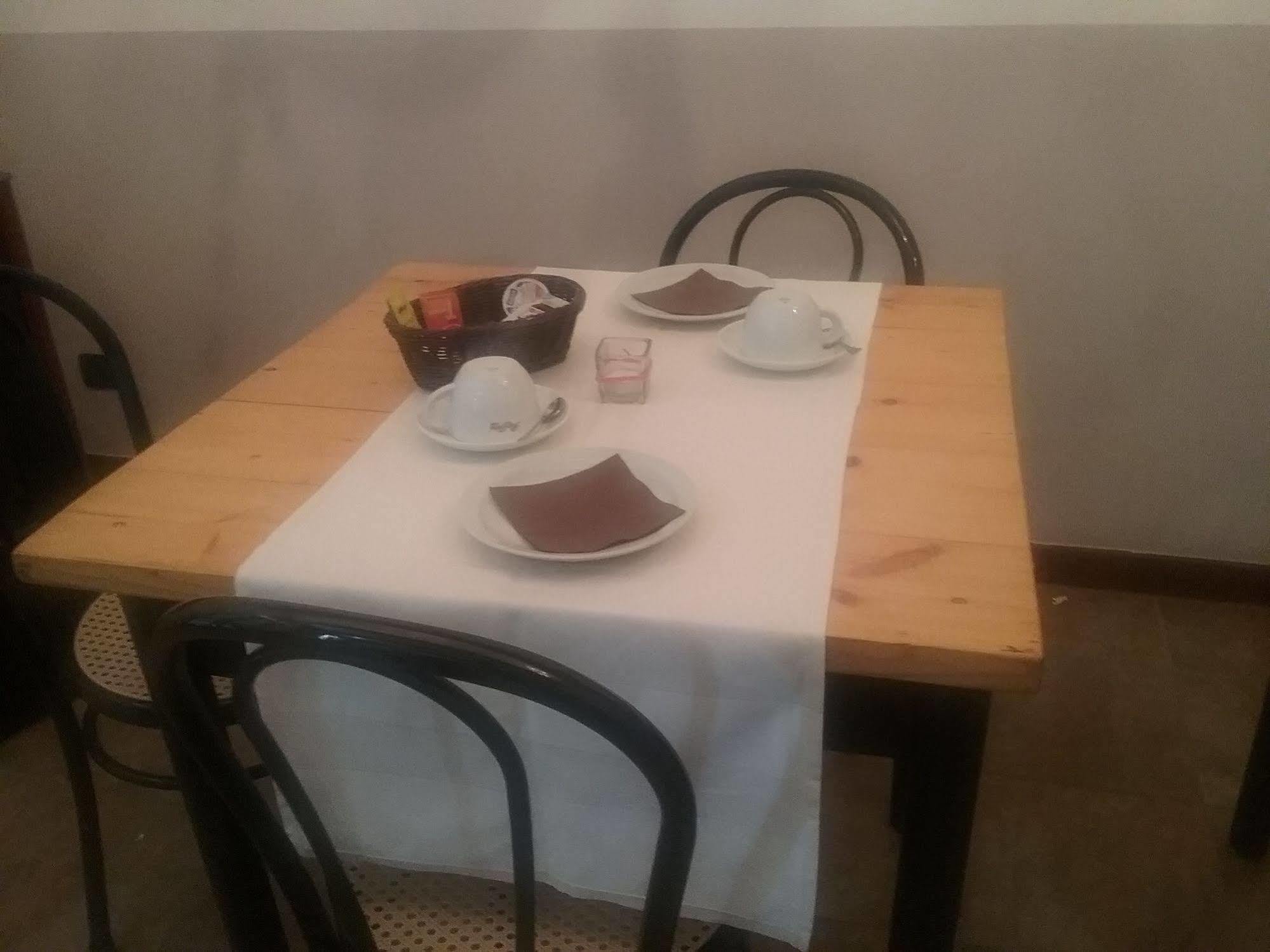La Terrazza Del Barbaresco Bed and Breakfast Neviglie Εξωτερικό φωτογραφία